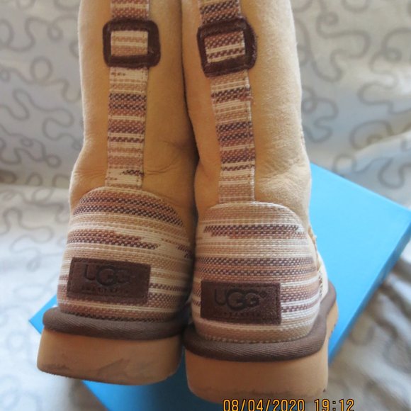 UGG classic short Serape boots - Picture 9 of 12